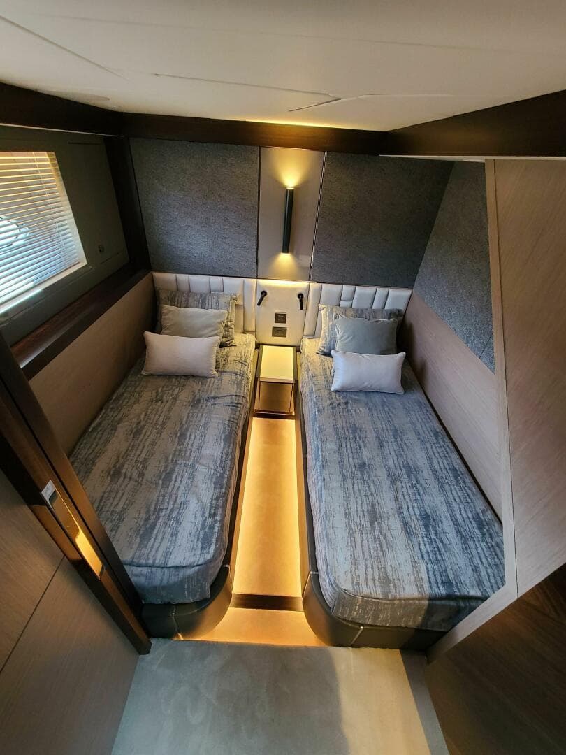 2023 Sunseeker 68 Manhattan — photo 26