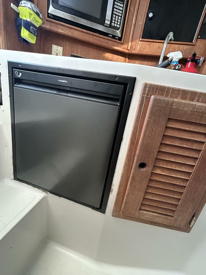 1995 Carolina Classic 28 Express — photo 13