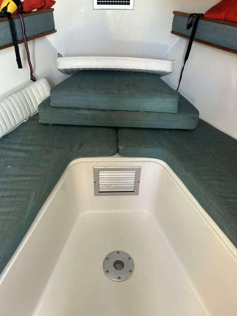 1995 Carolina Classic 28 Express — photo 16