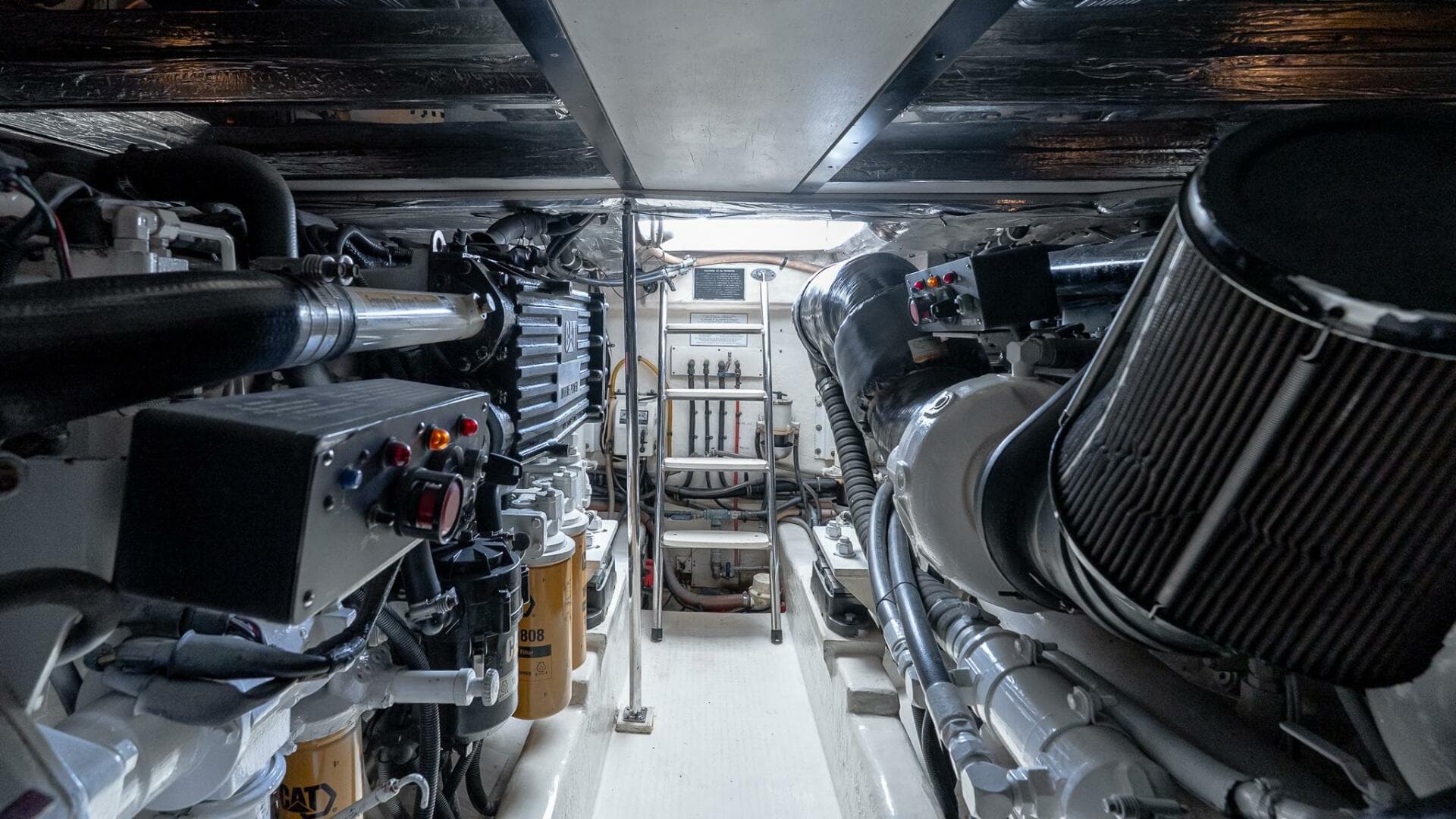 2005 Riviera 51 Flybridge — photo 56