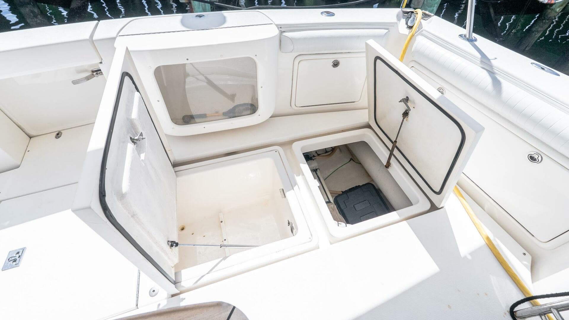 2005 Riviera 51 Flybridge — photo 31