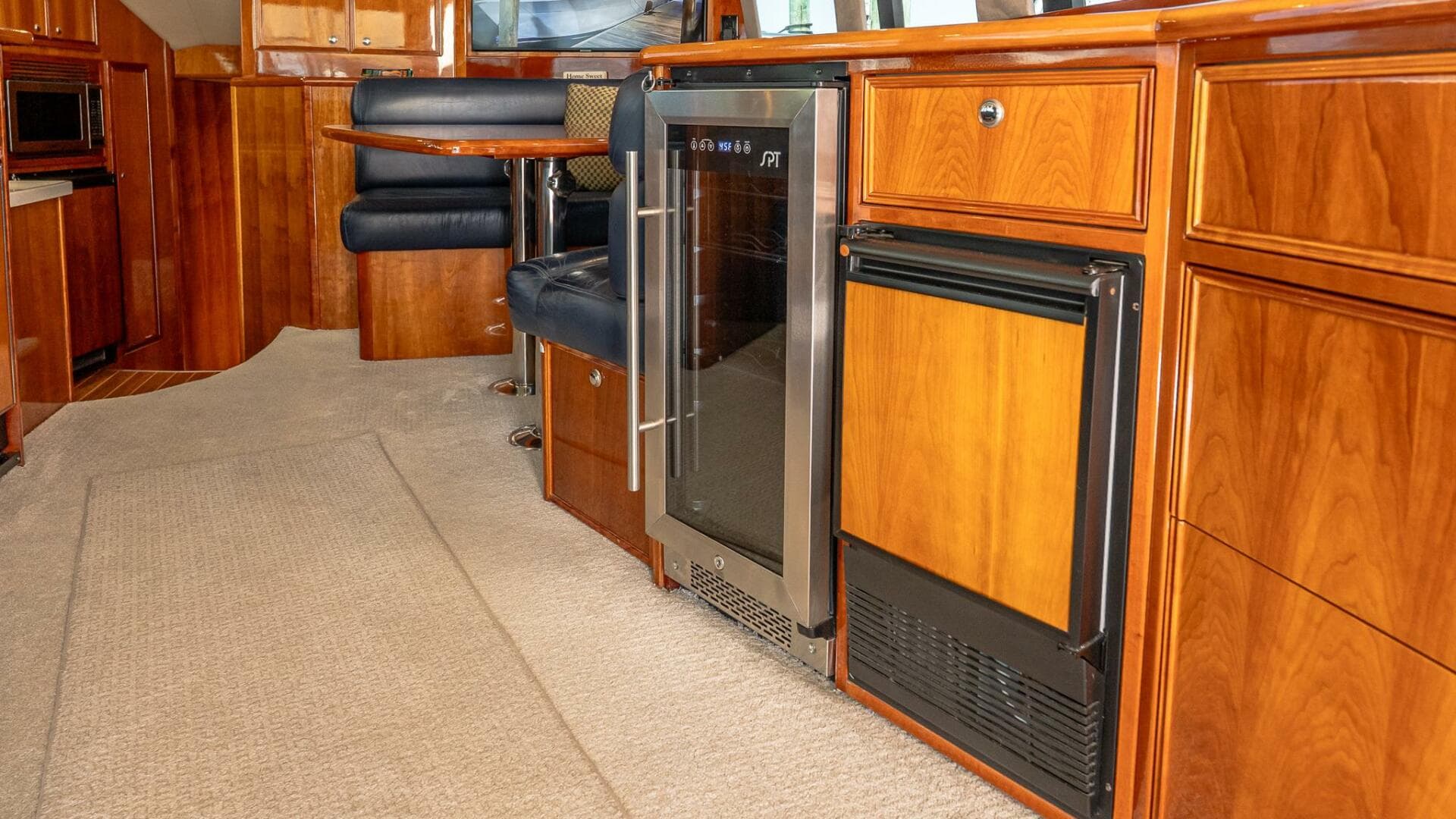 2005 Riviera 51 Flybridge — photo 46