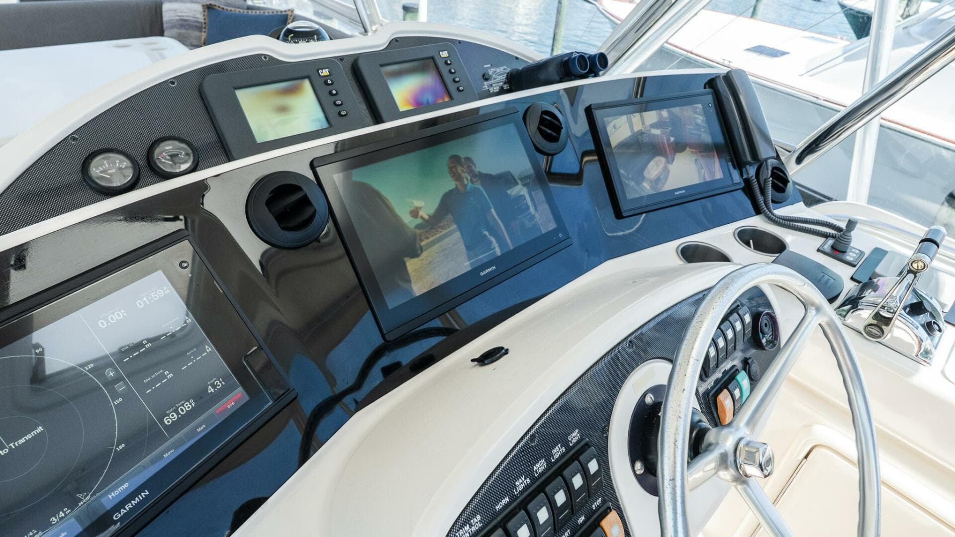 2005 Riviera 51 Flybridge — photo 22