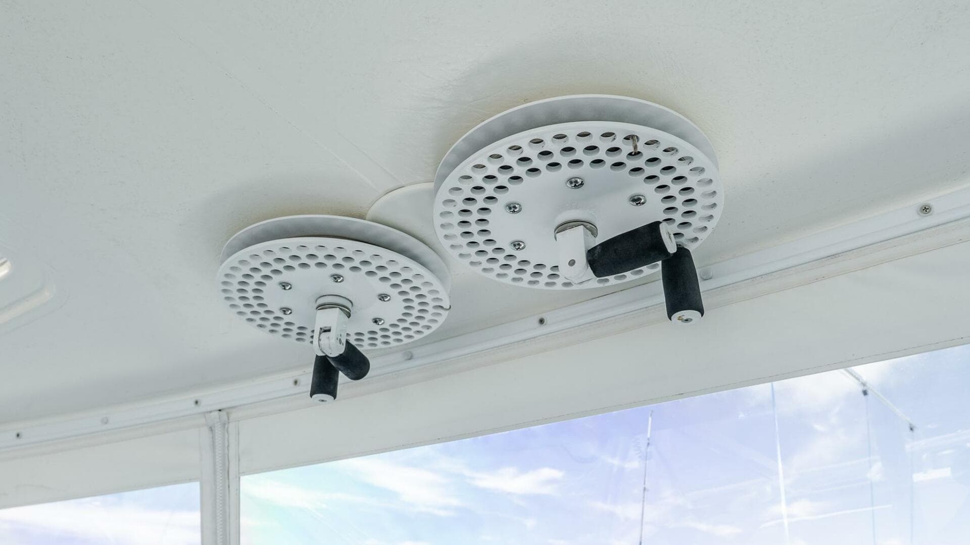 2005 Riviera 51 Flybridge — photo 27