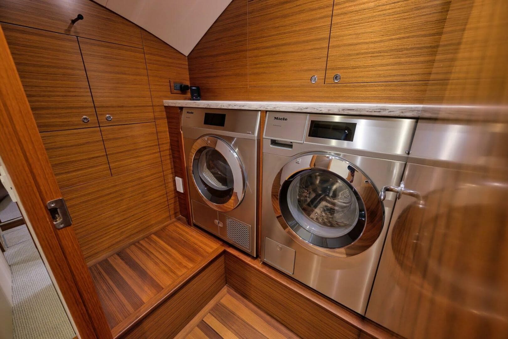 2012 Weaver — photo 33