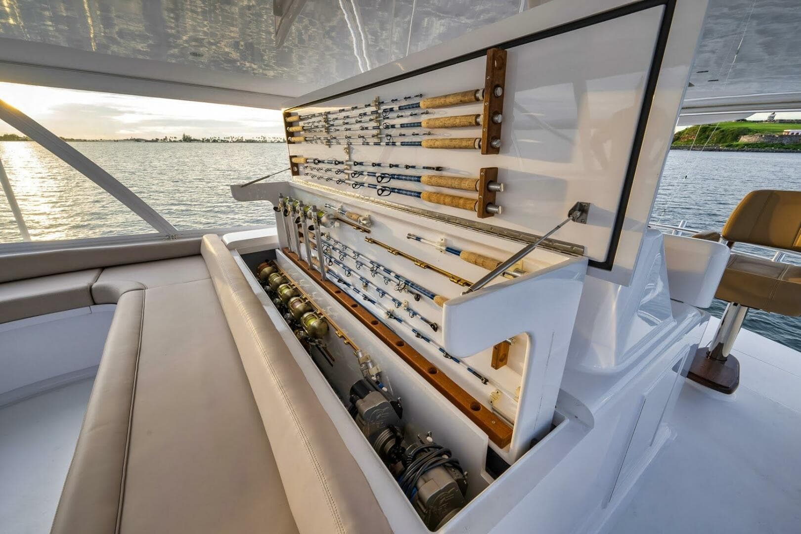 2012 Weaver — photo 45