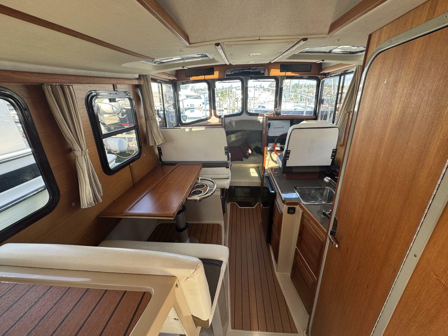 2016 Ranger Tugs — photo 15