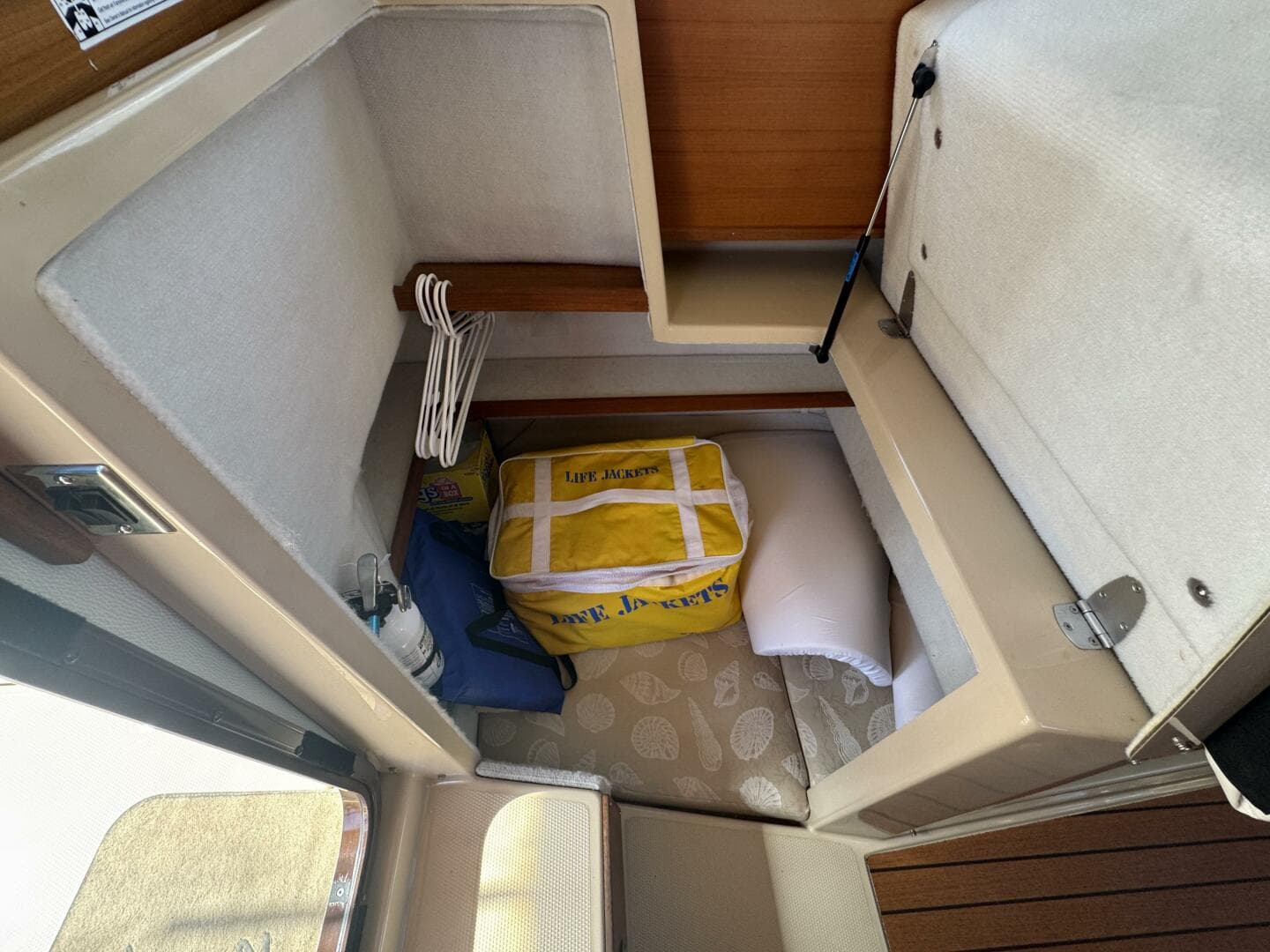 2016 Ranger Tugs — photo 16