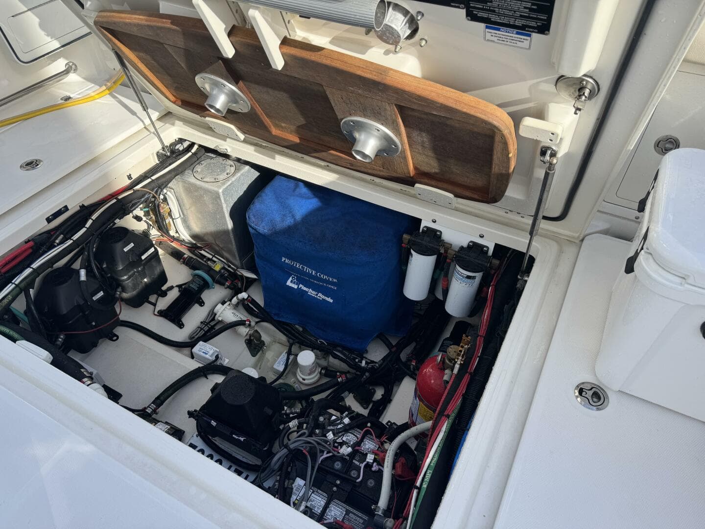 2017 Boston Whaler 370 Outrage — photo 24