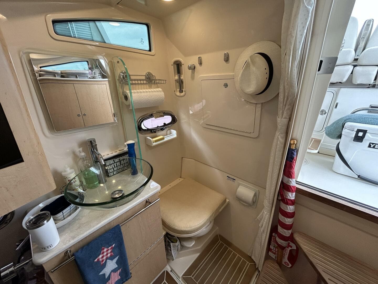 2017 Boston Whaler 370 Outrage — photo 22