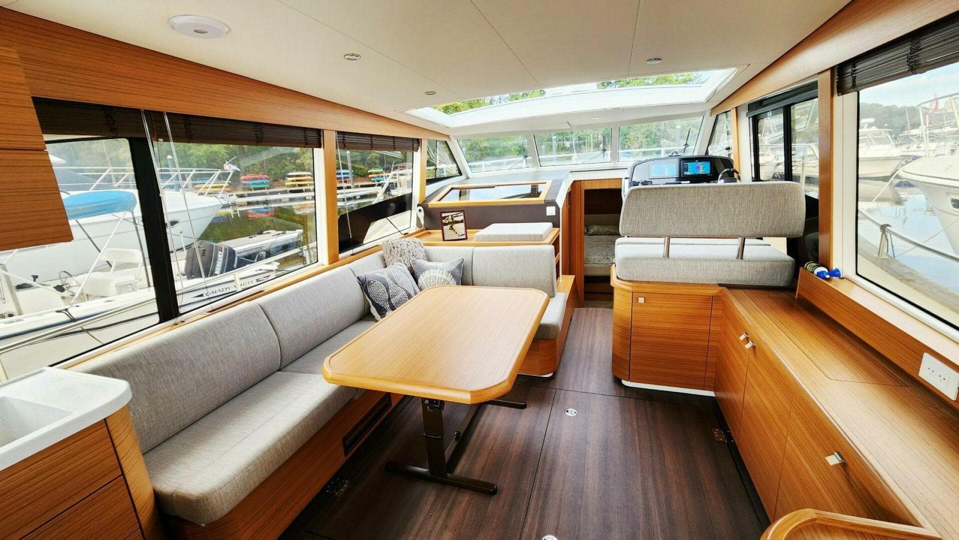 2022 Greenline 40 Hybrid — photo 22