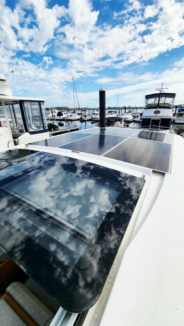 2022 Greenline 40 Hybrid — photo 11