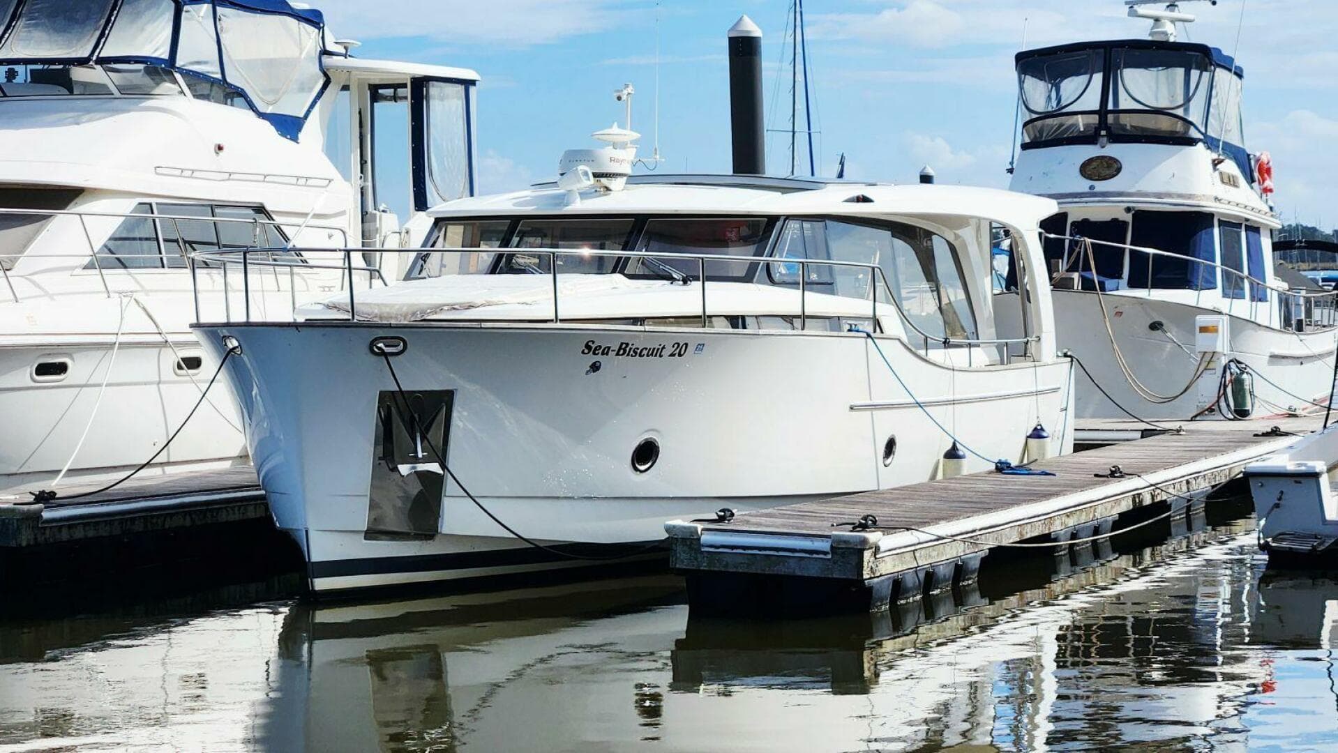 2022 Greenline 40 Hybrid — photo 2