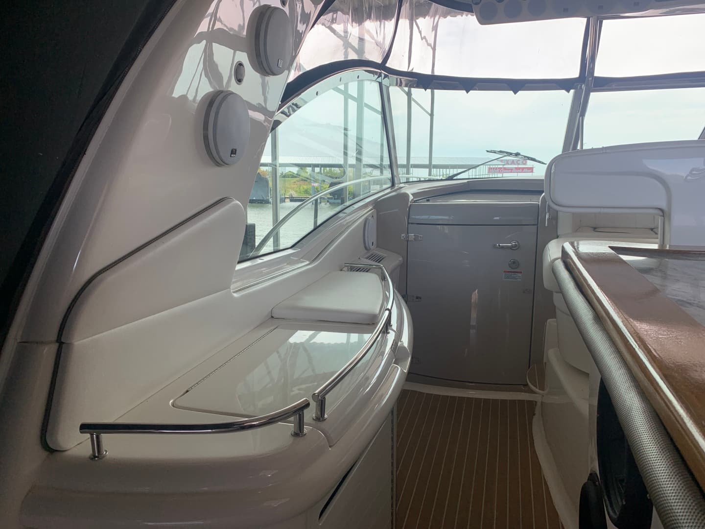 2007 Sea Ray 52 Sundancer — photo 43