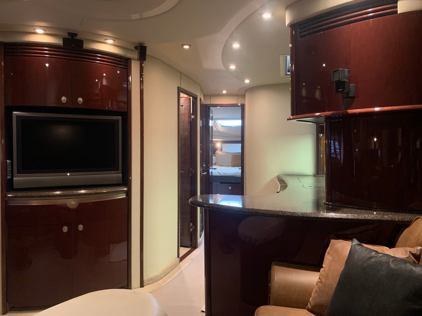 2007 Sea Ray 52 Sundancer — photo 53