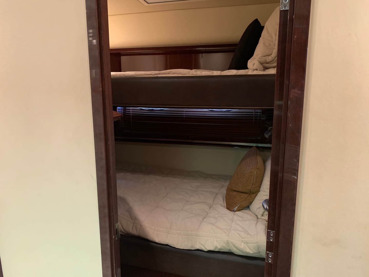 2007 Sea Ray 52 Sundancer — photo 61