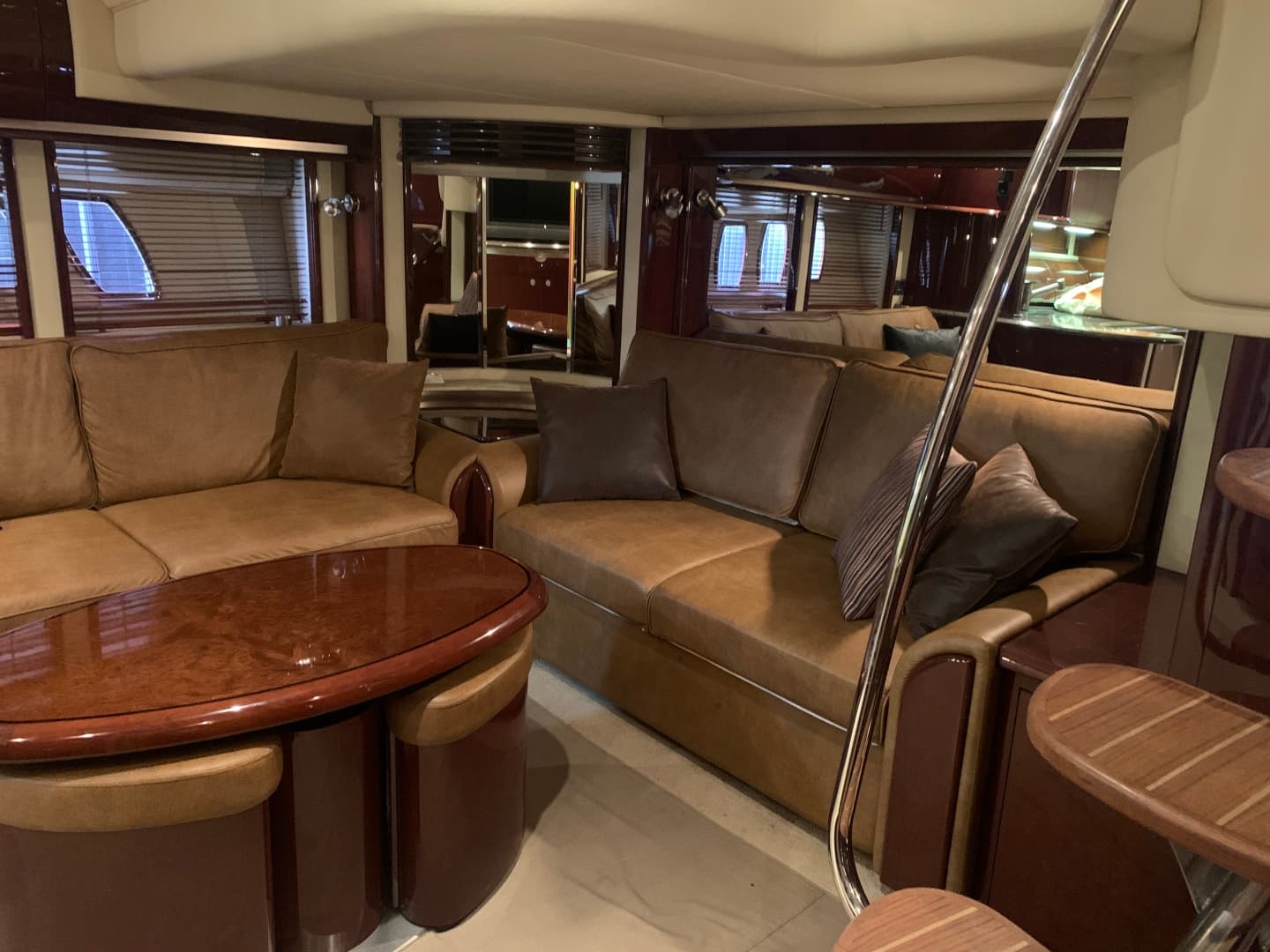 2007 Sea Ray 52 Sundancer — photo 46