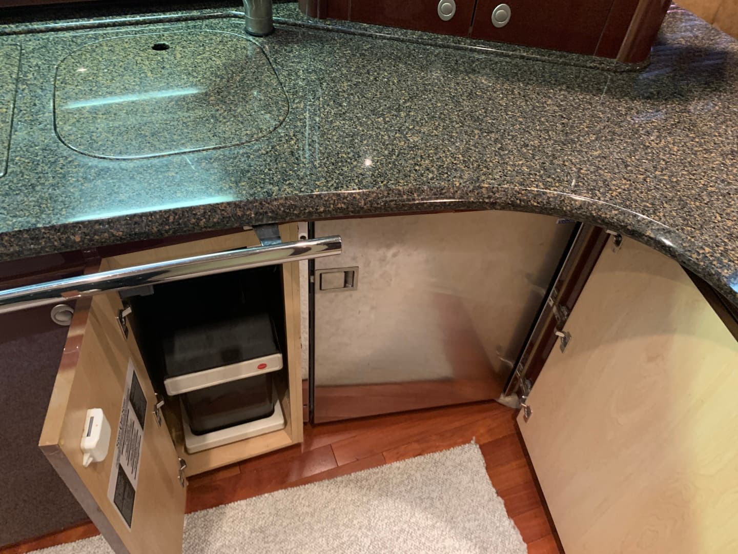 2007 Sea Ray 52 Sundancer — photo 57