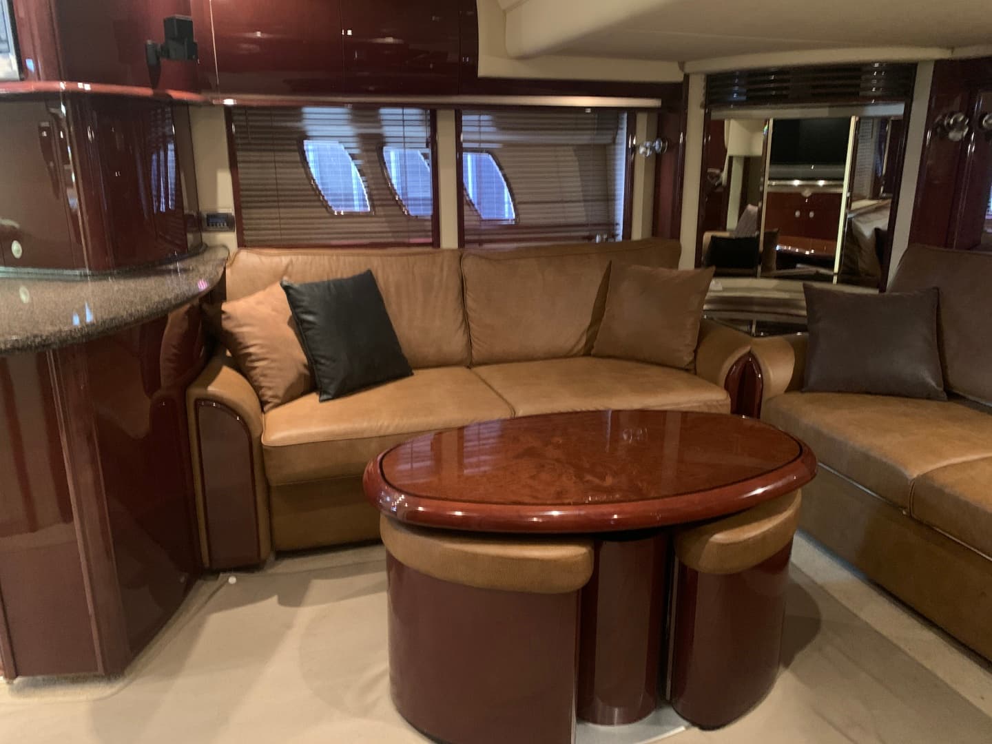 2007 Sea Ray 52 Sundancer — photo 47