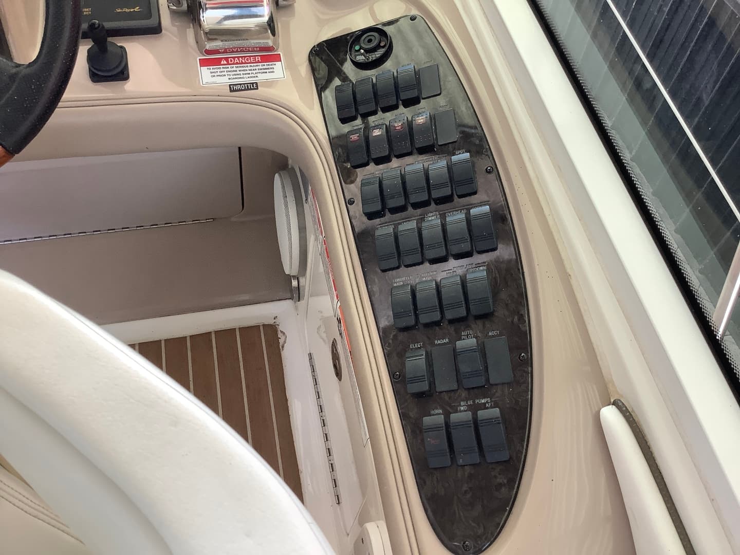 2007 Sea Ray 52 Sundancer — photo 32