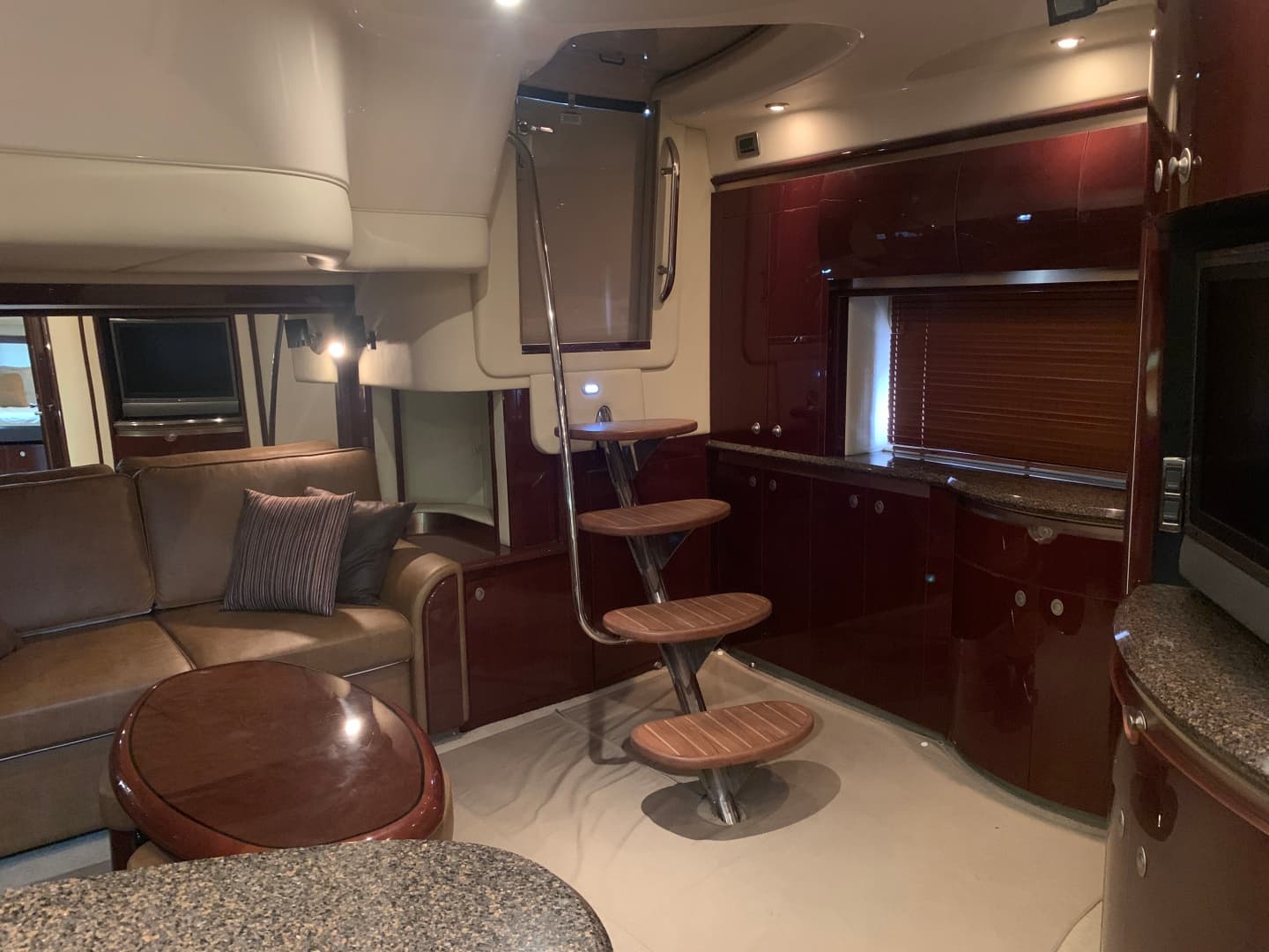 2007 Sea Ray 52 Sundancer — photo 45
