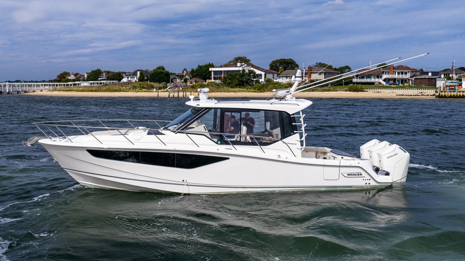 2024 Boston Whaler 405 Conquest — photo 1