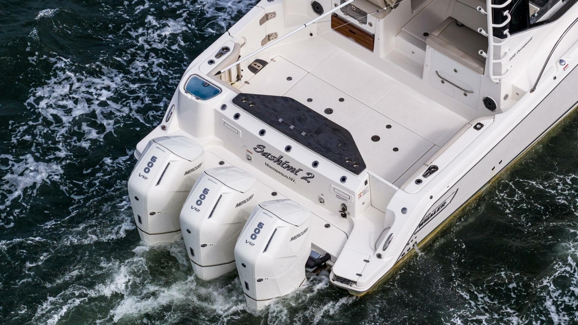 2024 Boston Whaler 405 Conquest — photo 11