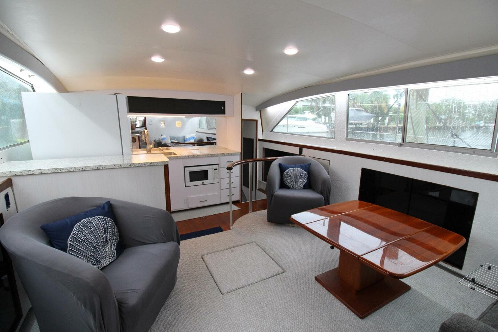 1974 Bertram 42 — photo 11