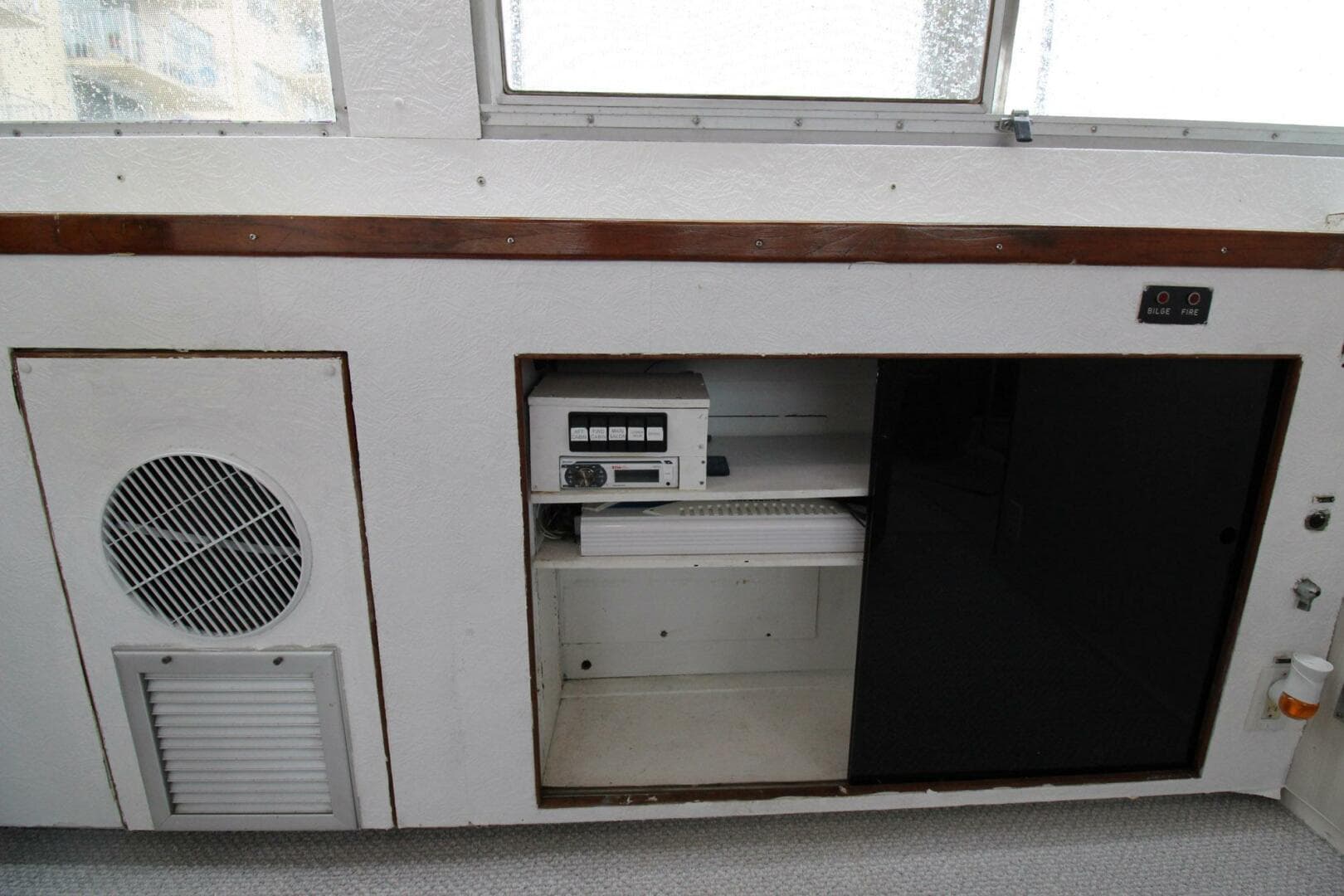 1974 Bertram 42 — photo 22