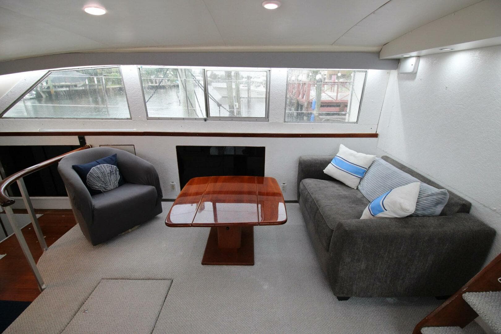 1974 Bertram 42 — photo 12