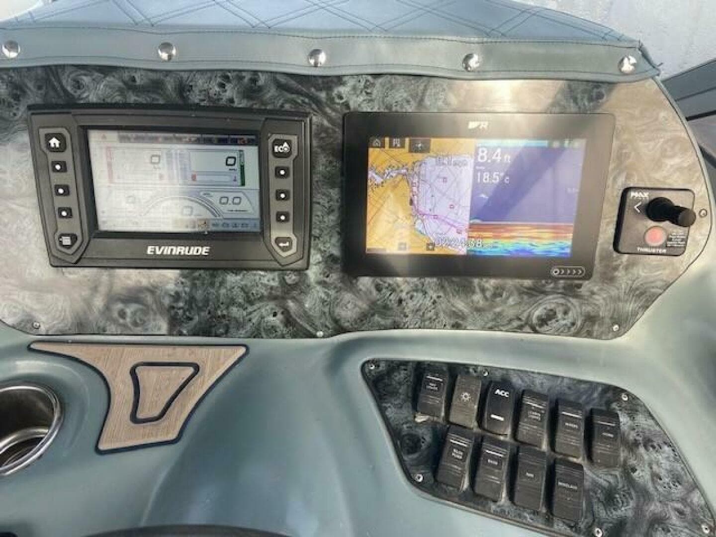 2004 Regal 2860 — photo 9