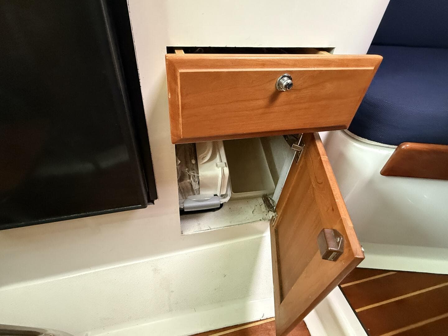 2005 Back Cove 26 Hardtop Express — photo 67