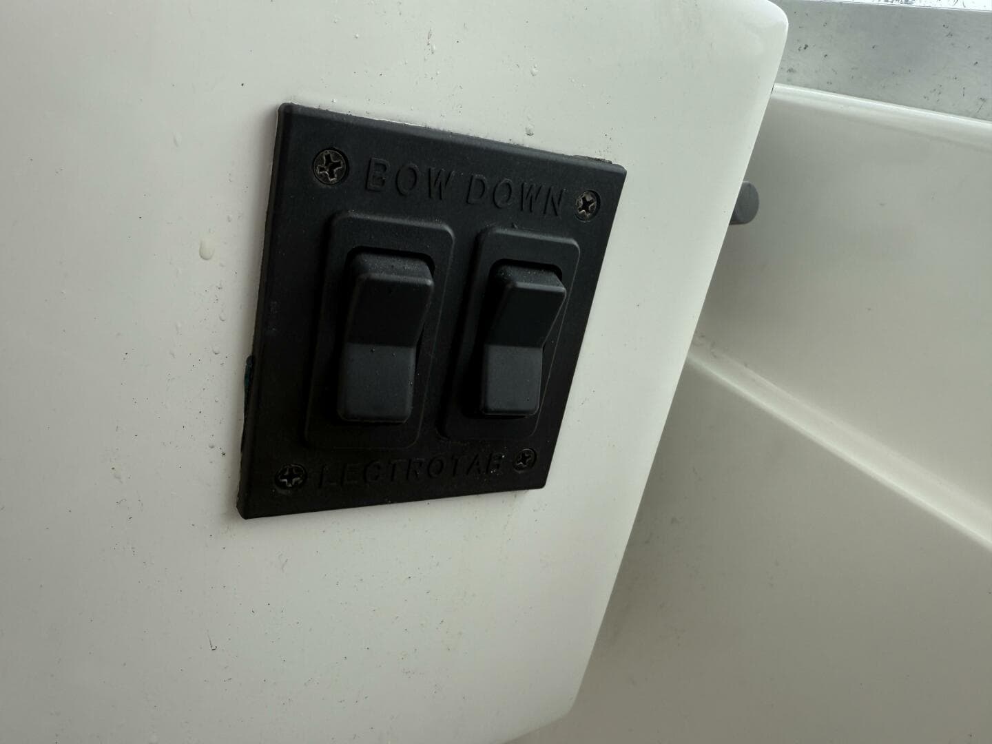 2005 Back Cove 26 Hardtop Express — photo 44