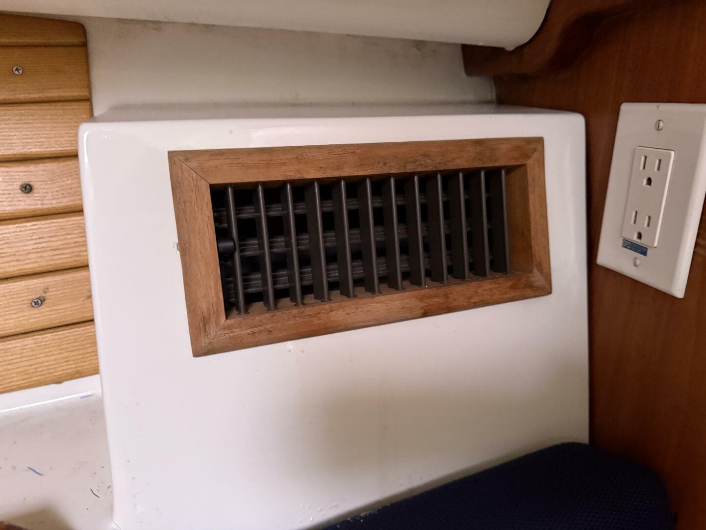 2005 Back Cove 26 Hardtop Express — photo 61