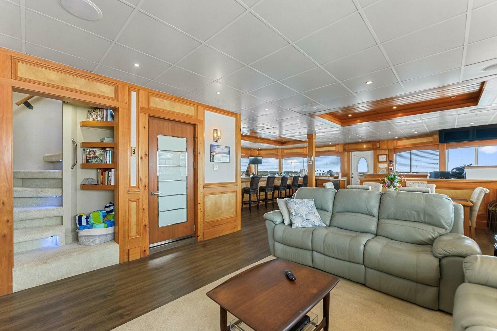 2018 Avenger Luxury Catamaran Coastal Cruiser — photo 10