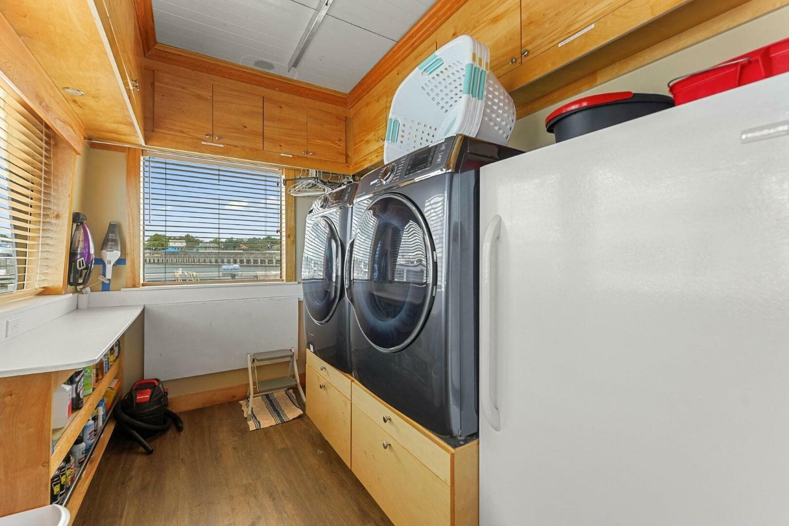 2018 Avenger Luxury Catamaran Coastal Cruiser — photo 35