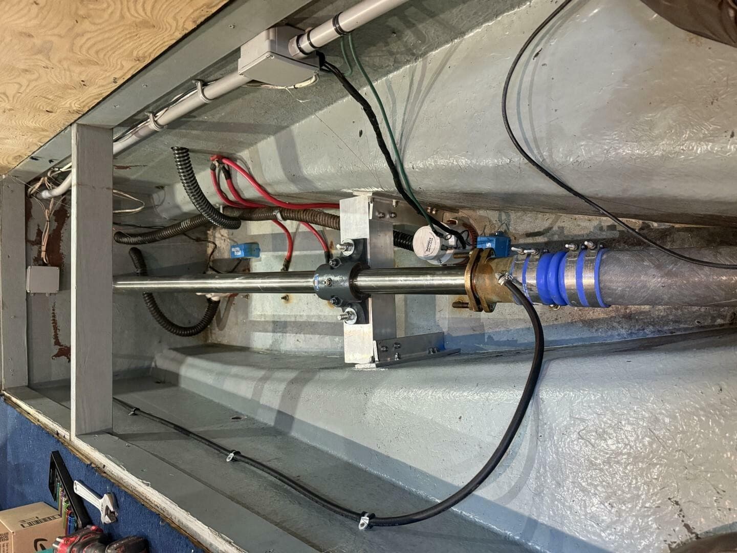 2018 Avenger Luxury Catamaran Coastal Cruiser — photo 41