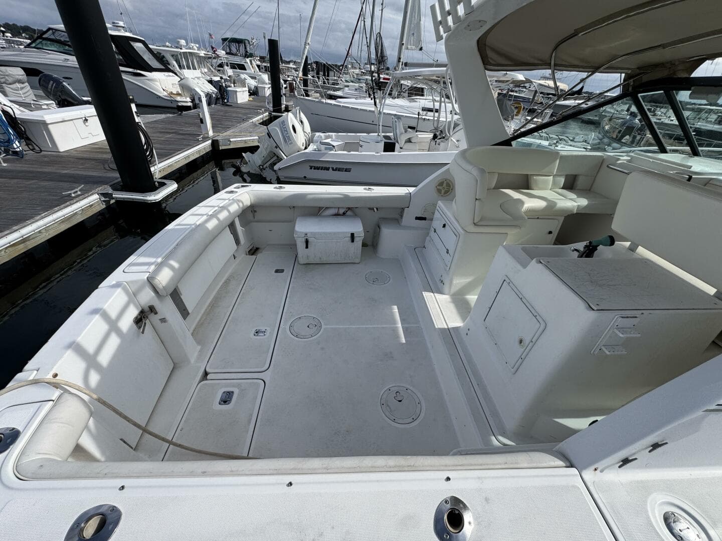 1999 Tiara Yachts 2900 Open — photo 8