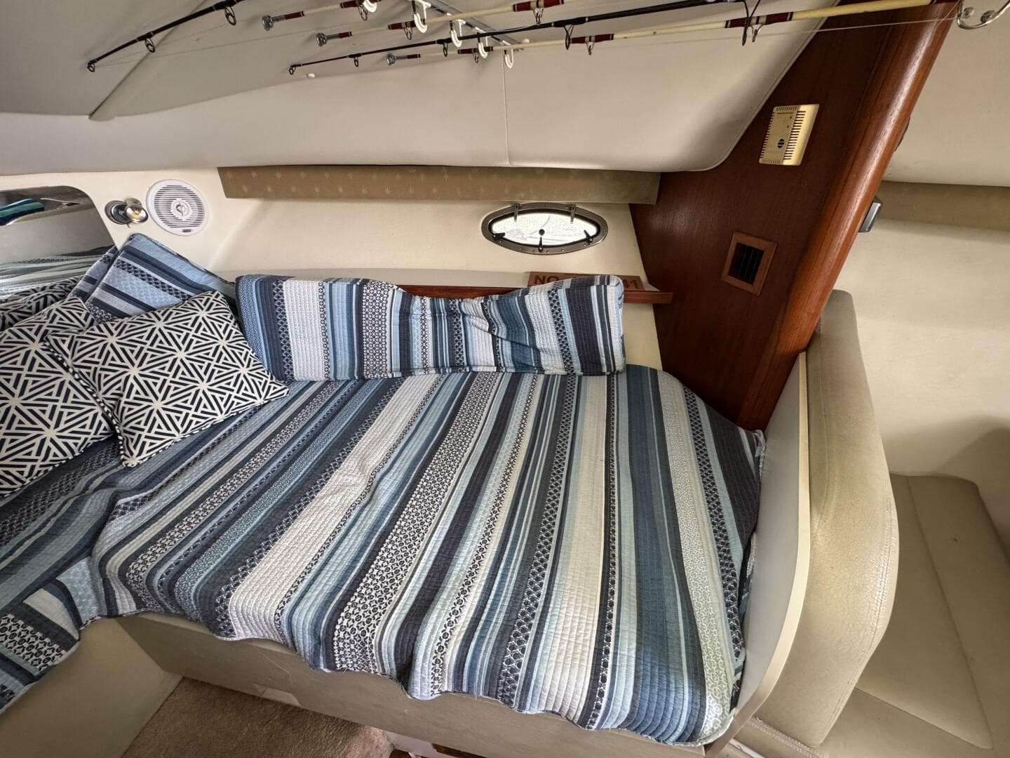 1999 Tiara Yachts 2900 Open — photo 30