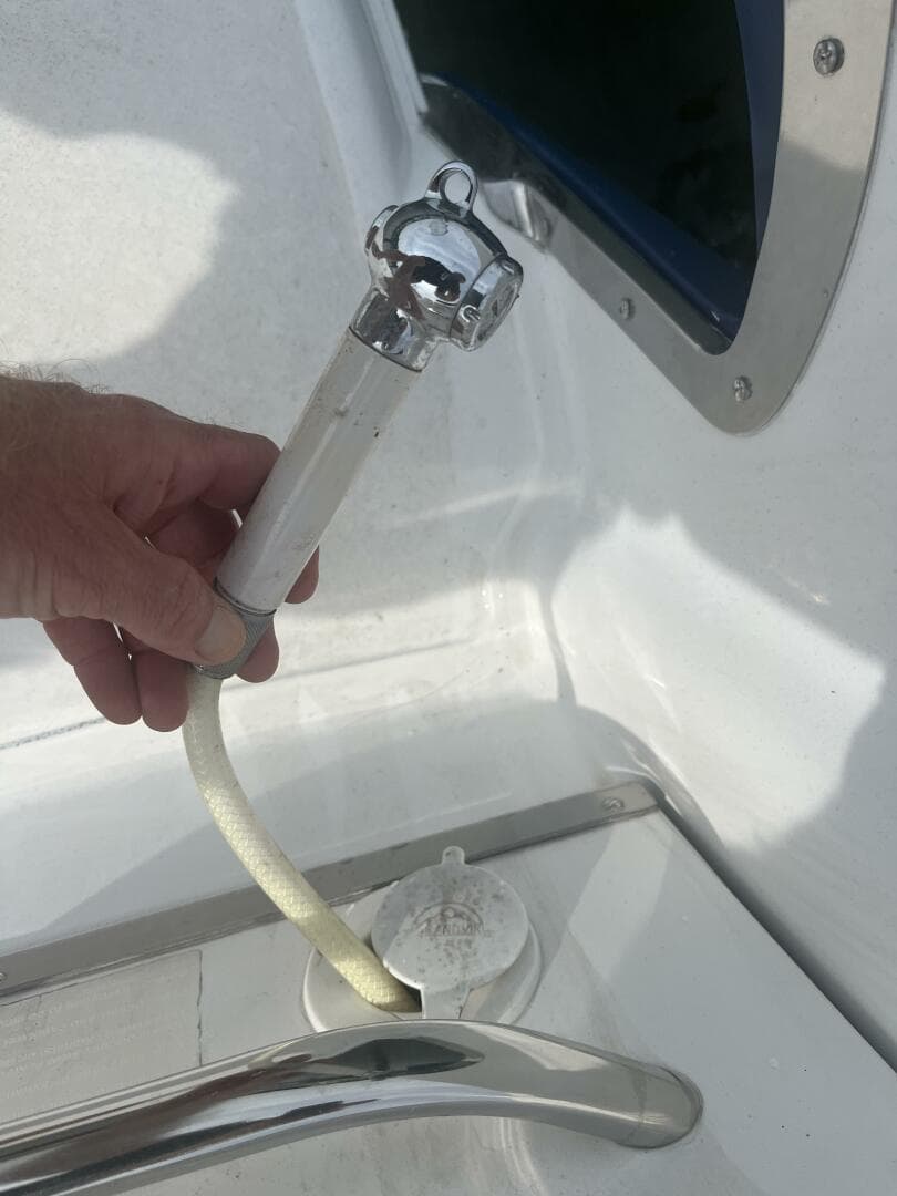 2002 Cobalt 282 — photo 19