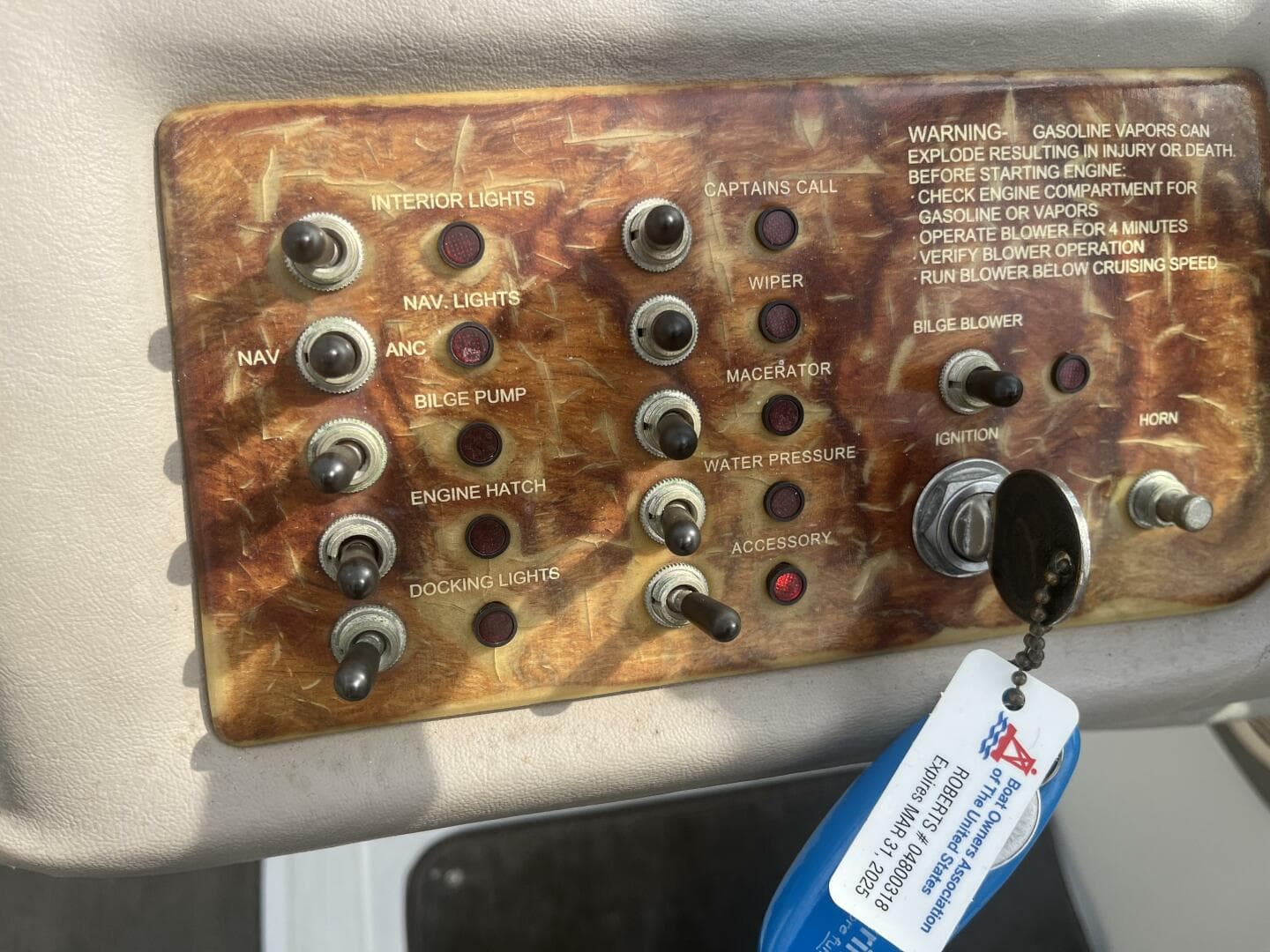 2002 Cobalt 282 — photo 30