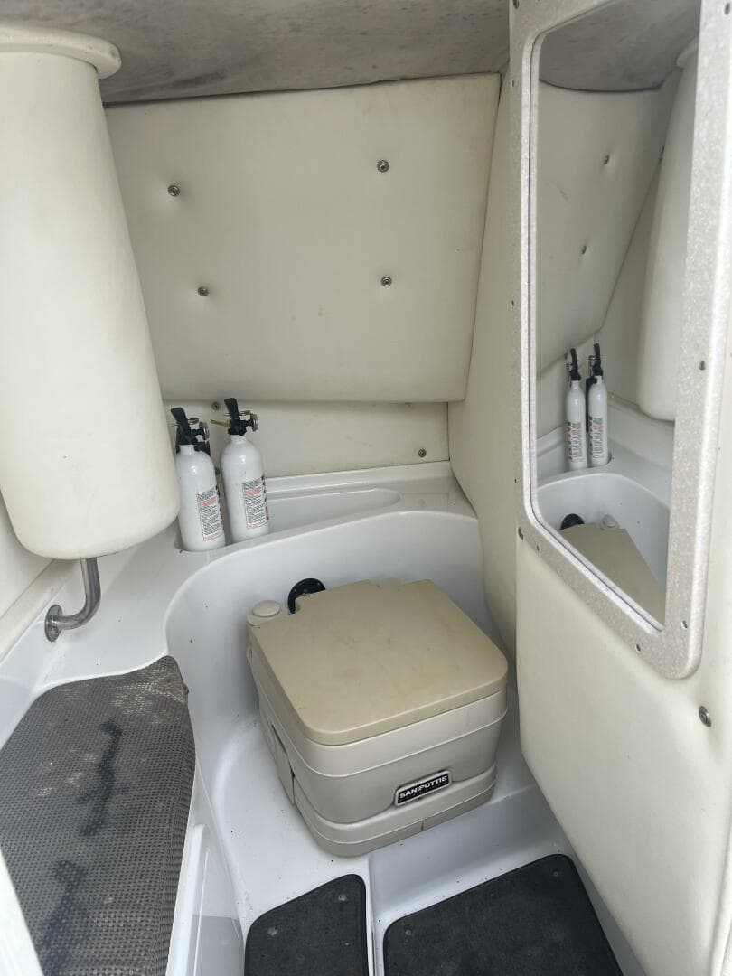 2002 Cobalt 282 — photo 15