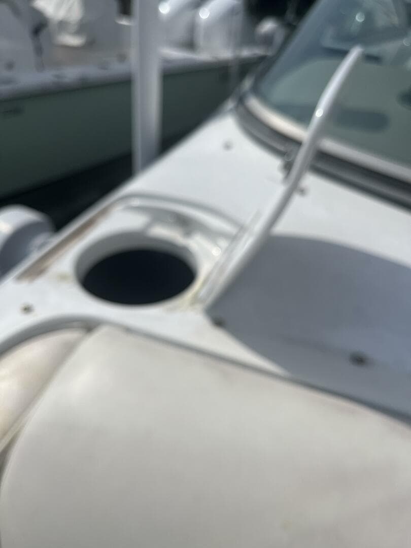 2002 Cobalt 282 — photo 40