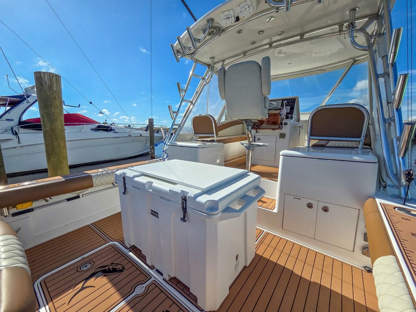 2005 Egg Harbor 35 Predator Express — photo 14