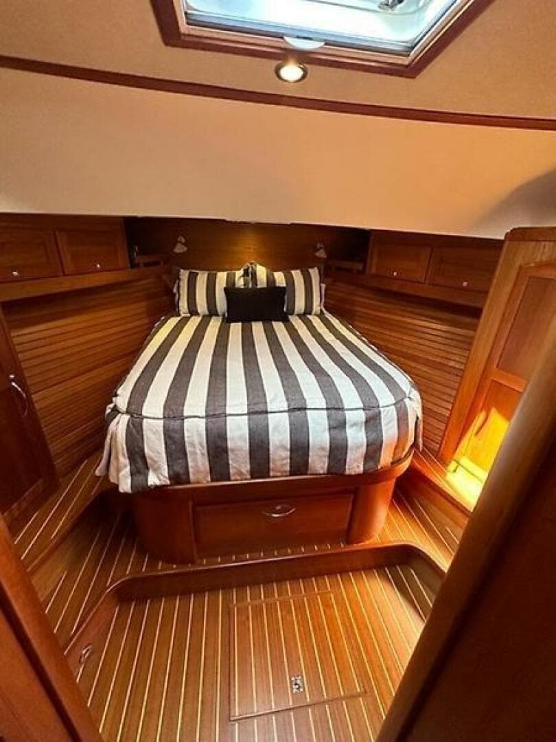 2012 Sabre Express — photo 17