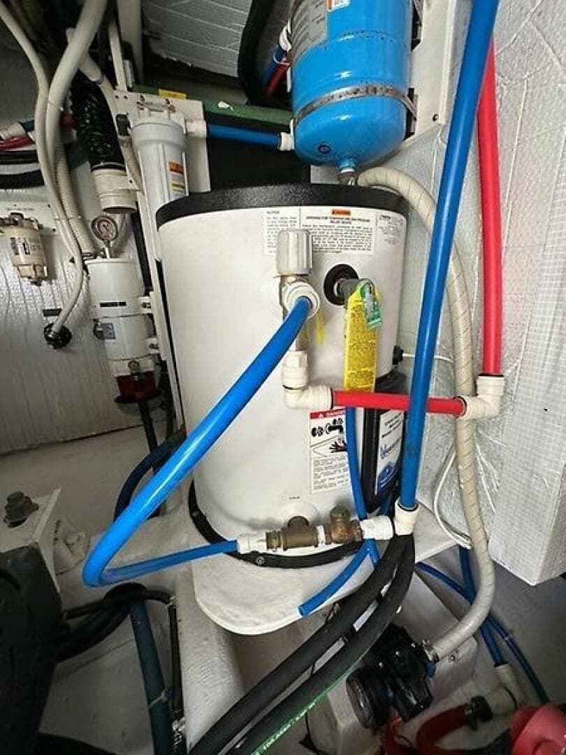 2012 Sabre Express — photo 42