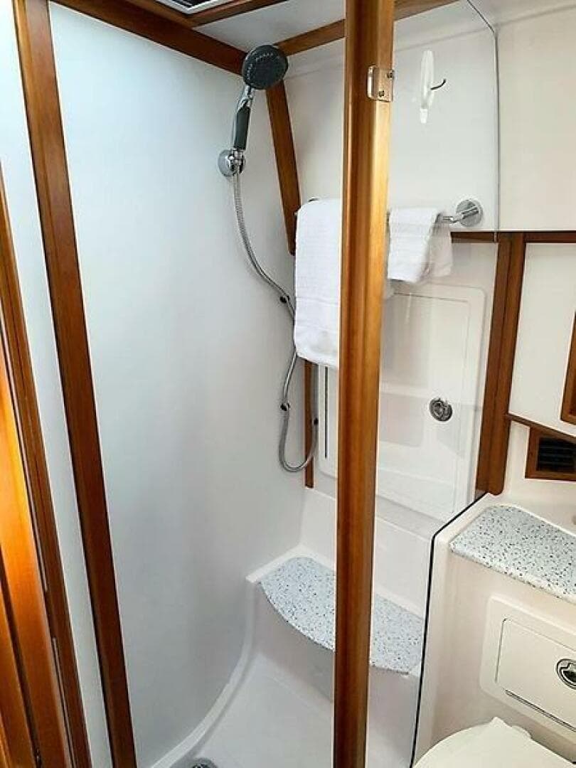 2012 Sabre Express — photo 20