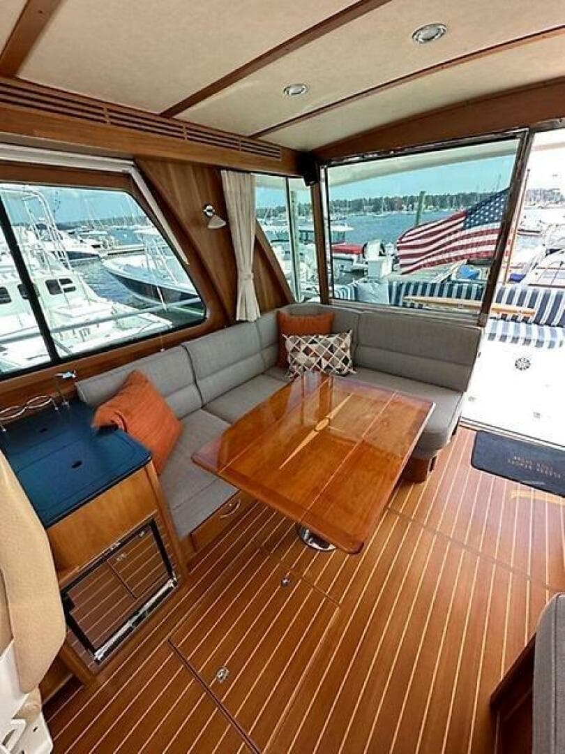 2012 Sabre Express — photo 9