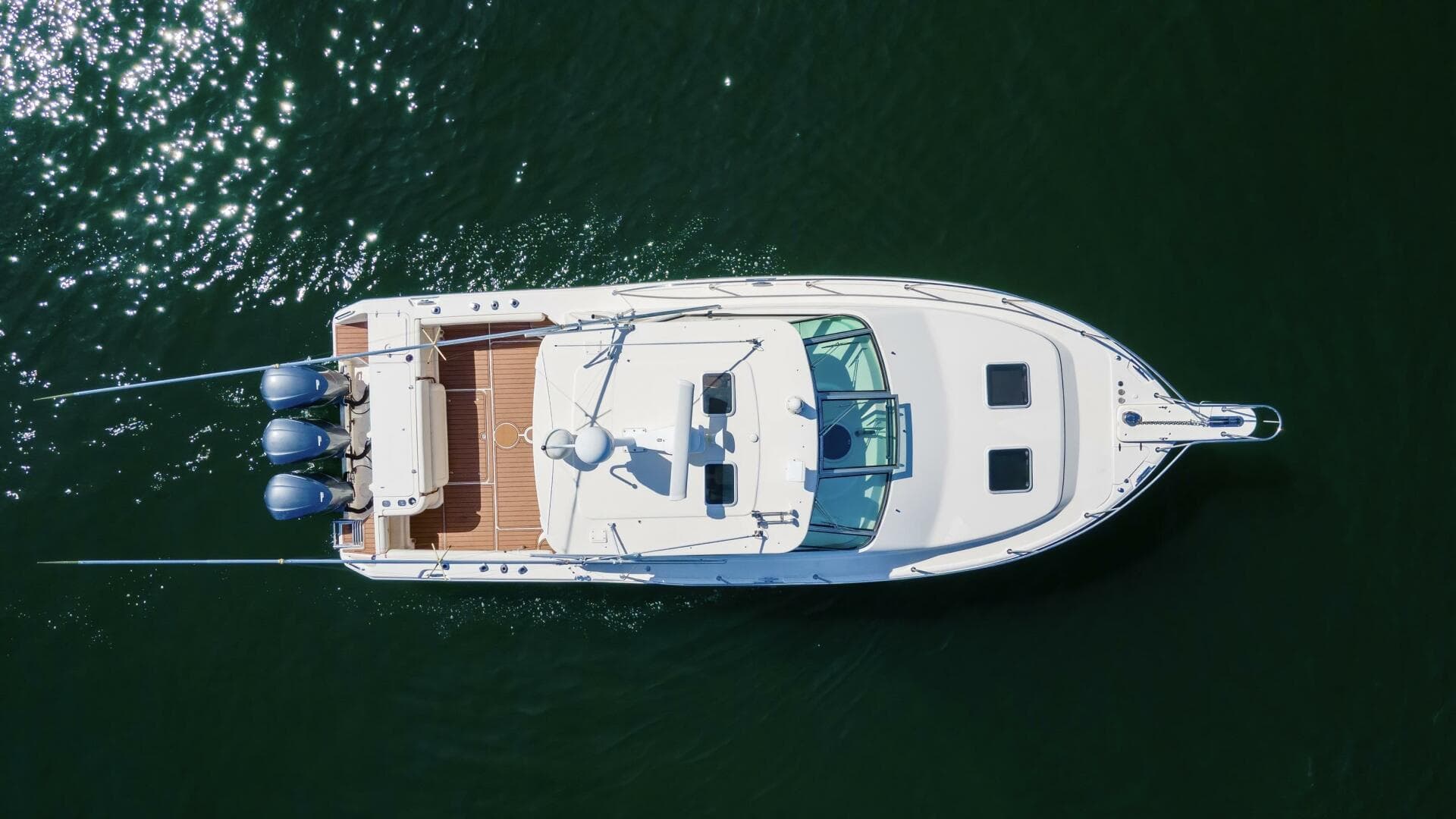 2016 Grady-White 370 Express — photo 24