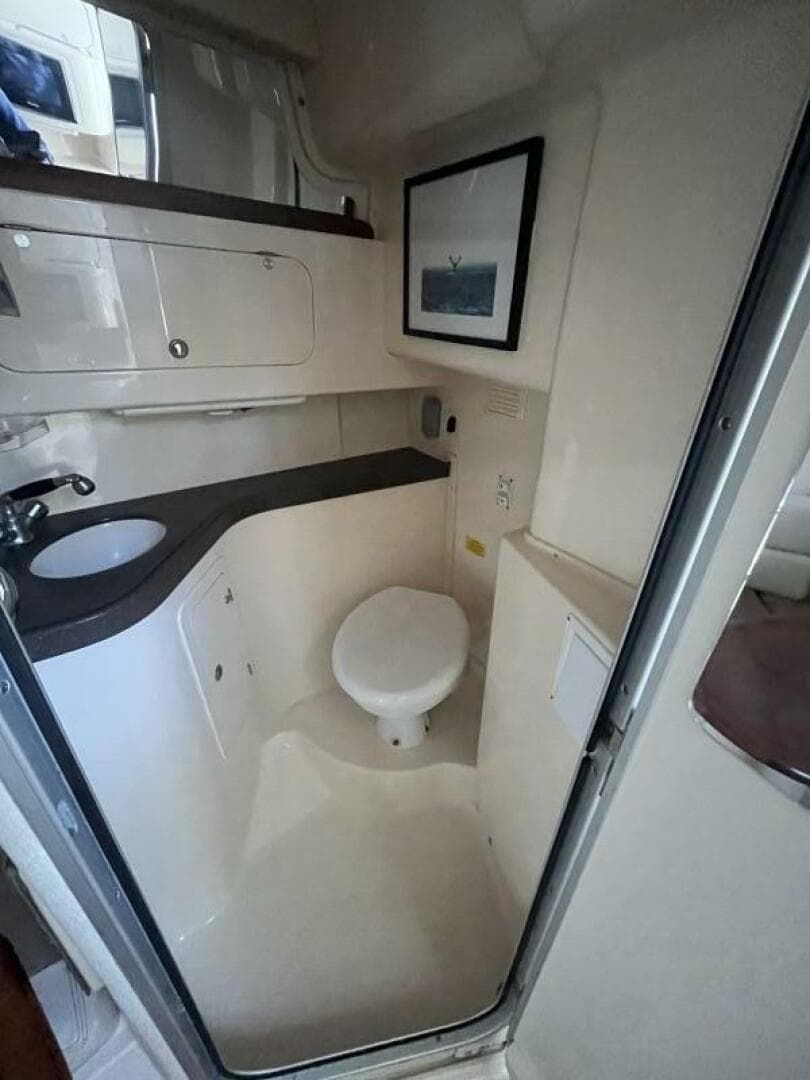 2003 Grady-White 330 Express — photo 43